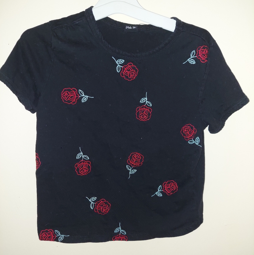 Black shirt roses